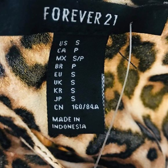 Forever 21 Leopard Print Tie Back out Dress NWT - Picture 3 of 6